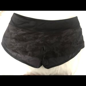 Lululemon Speed Up shorts